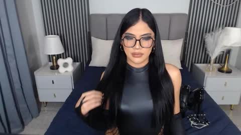 kelsie_silva online show from November 17, 8:11 pm