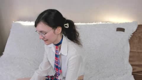 Kelsirabenold online show from May 16, 5:26 am