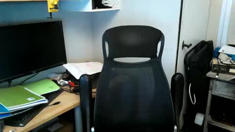 Snapshot of kelvin06133 chatting on January 28, 10:01 pm kelvin06133 online show from January 28, 10:01 pm