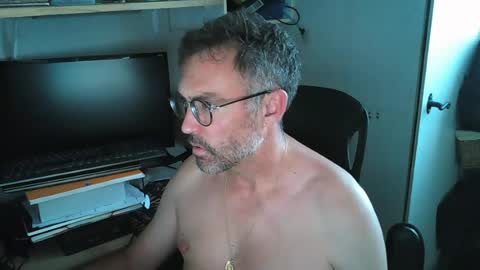 kelvin06133 online show from August 3, 2:56 pm