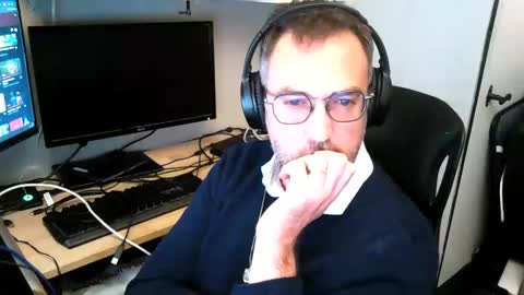 Snapshot of kelvin06133 chatting on December 20, 10:00 pm kelvin06133 online show from December 20, 10:00 pm