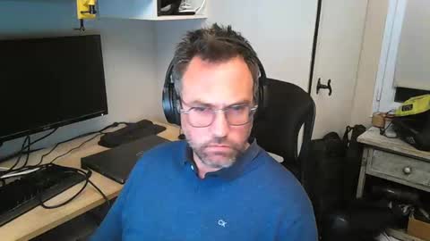 Snapshot of kelvin06133 chatting on March 8, 10:45 pm kelvin06133 online show from March 8, 10:45 pm