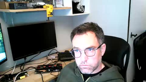 Snapshot of kelvin06133 chatting on January 19, 10:17 pm kelvin06133 online show from January 19, 10:17 pm