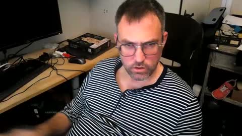 Snapshot of kelvin06133 chatting on January 26, 8:13 pm kelvin06133 online show from January 26, 8:13 pm