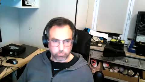 Snapshot of kelvin06133 chatting on January 22, 9:54 pm kelvin06133 online show from January 22, 9:54 pm