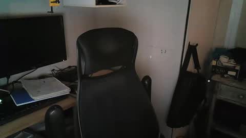 Snapshot of kelvin06133 chatting on February 9, 6:26 pm kelvin06133 online show from February 9, 6:26 pm