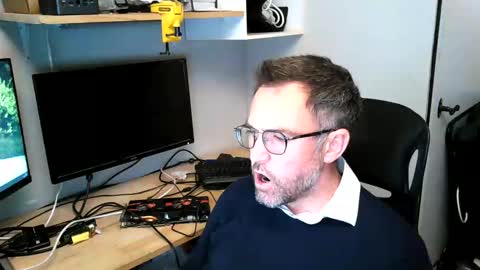 Snapshot of kelvin06133 chatting on January 19, 12:49 am kelvin06133 online show from January 19, 12:49 am