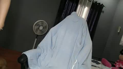 kimmy online show from October 23, 11:38 pm