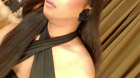 Snapshot of kendalair chatting on October 13, 7:49 pm Ebony online show from October 13, 7:49 pm