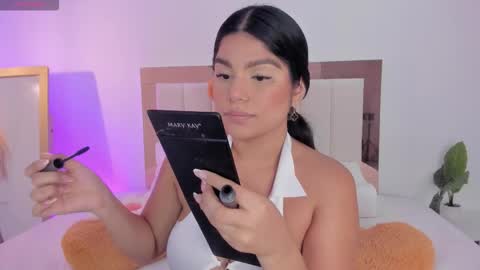   online show from February 9, 10:19 am