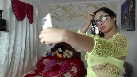 kendall  online show from June 6, 7:03 am