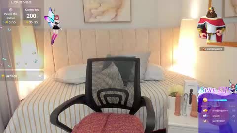 Kendall online show from February 14, 11:20 pm