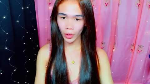 Kendall  online show from January 18, 6:17 pm