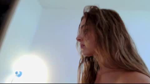 kendall online show from February 21, 6:26 pm