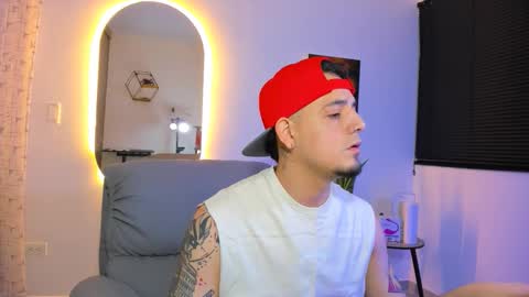 kendel_dimitri online show from February 4, 3:32 am