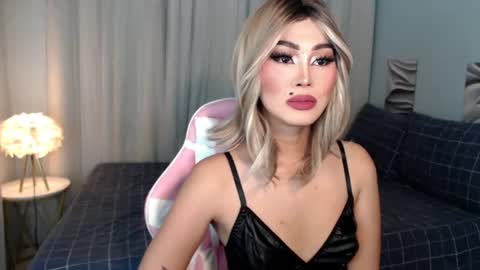 KENDRA online show from June 19, 11:44 pm