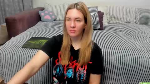 Kendra online show from December 4, 12:32 am