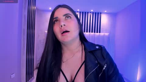  K E N D R A  online show from February 20, 6:26 am