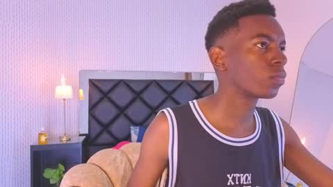 Kenneth smisth online show from December 17, 3:46 am