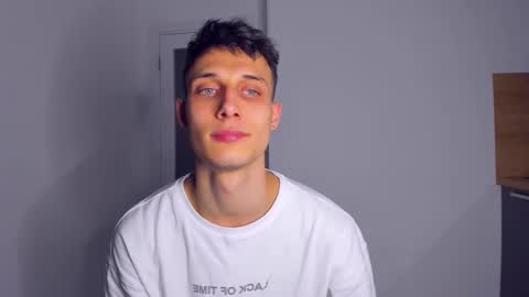 Peter     online show from October 26, 7:02 pm