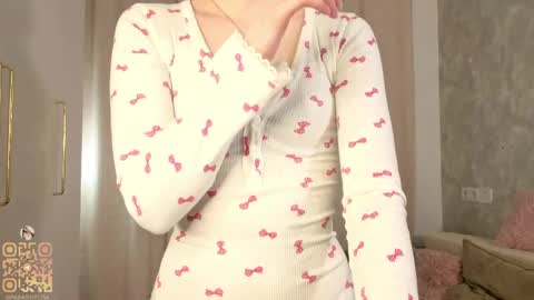 Lisa online show from April 20, 7:17 pm