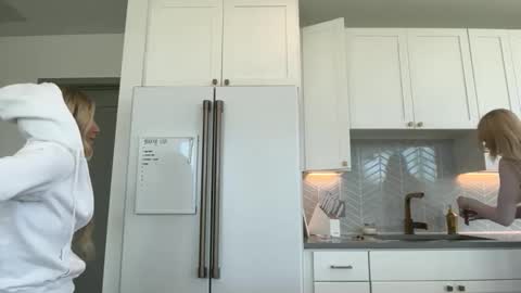 kenziesmithh online show from February 27, 6:22 pm