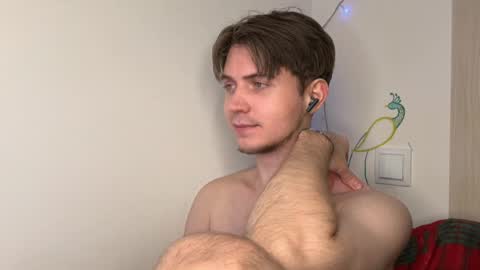 Kero online show from April 9, 10:37 pm