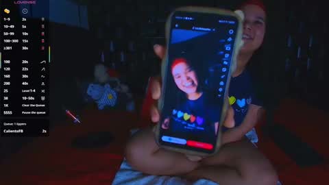 KESHA online show from February 7, 7:22 am