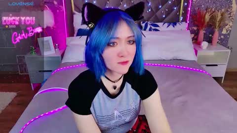 kettiejones online show from February 12, 7:34 am