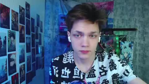 Kevin online show from April 25, 4:14 am