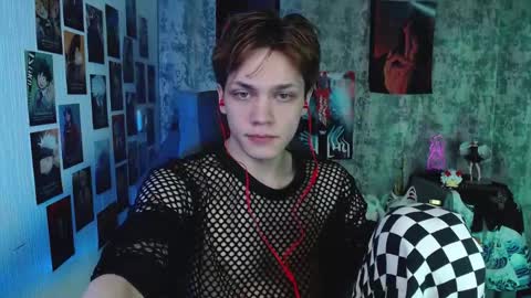 Kevin online show from February 10, 4:48 am