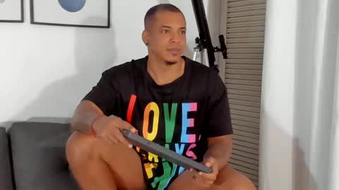 Kevin Lance online show from February 26, 8:06 am