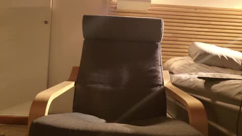 Kevin online show from April 21, 5:14 am