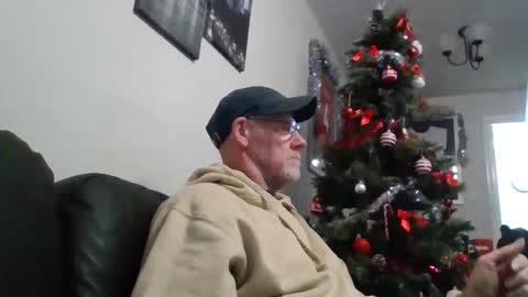 kevlooking4sez online show from December 31, 12:32 am