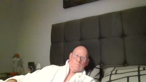 kevlooking4sez online show from February 16, 10:43 pm