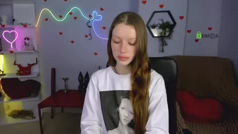 khloebeauty online show from April 30, 12:21 pm