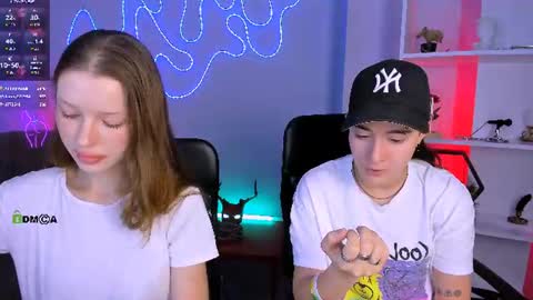 khloebeauty online show from July 5, 9:05 am