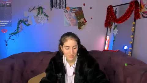 khloebeauty online show from January 5, 10:57 pm