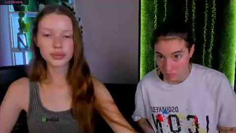 khloebeauty online show from July 14, 5:45 am