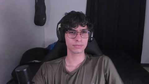 khozler_ online show from September 30, 4:23 am