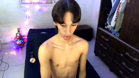 kiantwink online show from December 31, 6:05 am