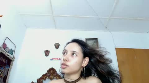 Snapshot of kiaralenon chatting on October 5, 12:41 am kiaralenon online show from October 5, 12:41 am