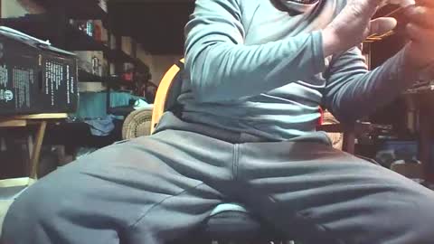 Snapshot of kick_1_down chatting on December 4, 10:02 pm kick_1_down online show from December 4, 10:02 pm