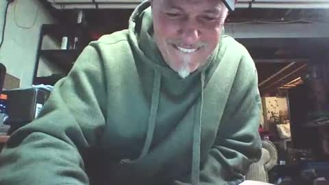 Snapshot of kick_1_down chatting on December 10, 8:38 pm kick_1_down online show from December 10, 8:38 pm