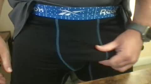 Snapshot of kickboxer04 chatting on September 24, 5:52 pm kickboxer04 online show from September 24, 5:52 pm