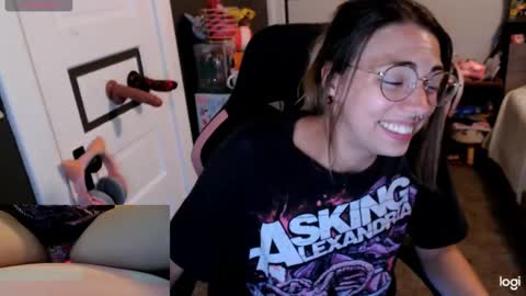 Kiersten online show from September 24, 3:46 am