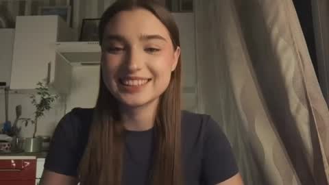 Ola my name is Lissa  Lets hit 10 Thumbs Up together   online show from June 2, 6:21 pm