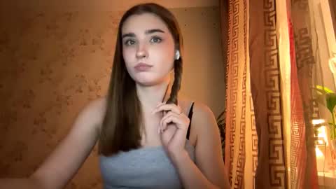 Ola my name is Lissa  Lets hit 10 Thumbs Up together   online show from February 11, 5:39 pm