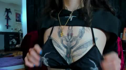 Kizuky online show from December 16, 2:30 am