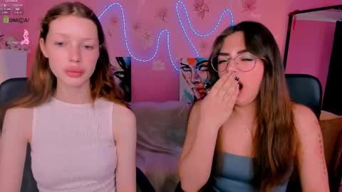 kiki_swan online show from June 1, 6:04 am
